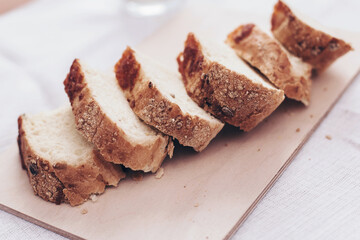 fresh sliced corn bread on a cutting Board