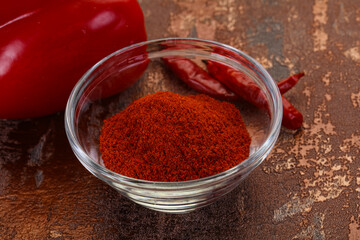 Paprika powder in the bowl