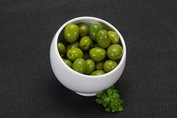 Green Campo Real olives in the bowl
