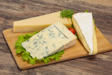 Cheese triangle mix - gorgonzola, brie, parmesan