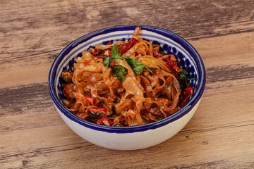 Asian wok noodle with mussels