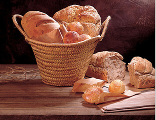 fresh baked bread
challah bread