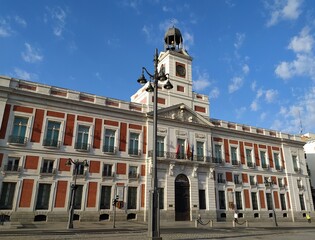 Fototapeta premium Edificio del Gobierno de la Comunidad de Madrid