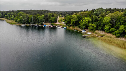 Jezioro Powidzkie, jezioro polodowcowe typu rynnowego na Pojezierzu Gnieźnieńskim