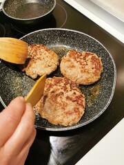 homemade ground beef burgers