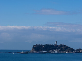 冬の湘南の海岸からの風景