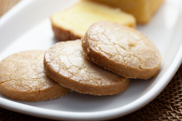 手作りクッキーとパウンドケーキ