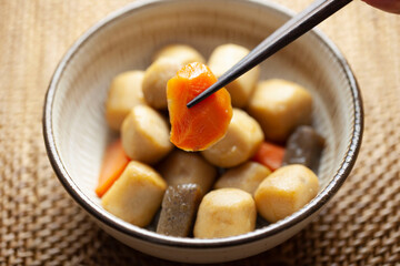 里芋・こんにゃく・人参の煮物