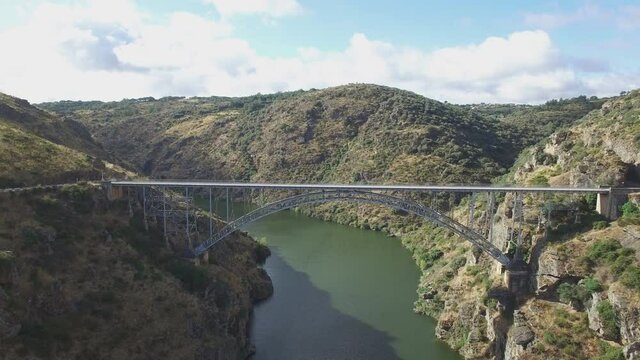 Aerial view of iron bridge over canyon in Zamora, Spain