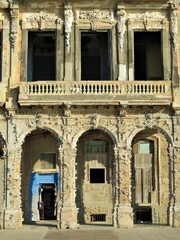 Fototapeta na wymiar old building facade in Malecon, Havana, Cuba