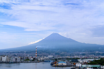 静岡県富士田子の浦からの富士山