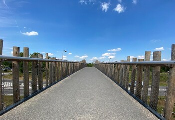 New pedestrian bridge in Uden