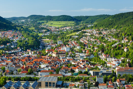 Stadt Albstadt auf der Schwäbischen Alb. Ausblick vom Kuhfelsen aus. 