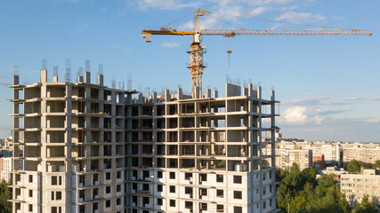 Fototapeta na wymiar construction of a multi-storey residential building in Nizhny Novgorod 