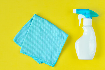 Spray and rag. Household chemicals. House cleaning, apartments. Plastic bottles.