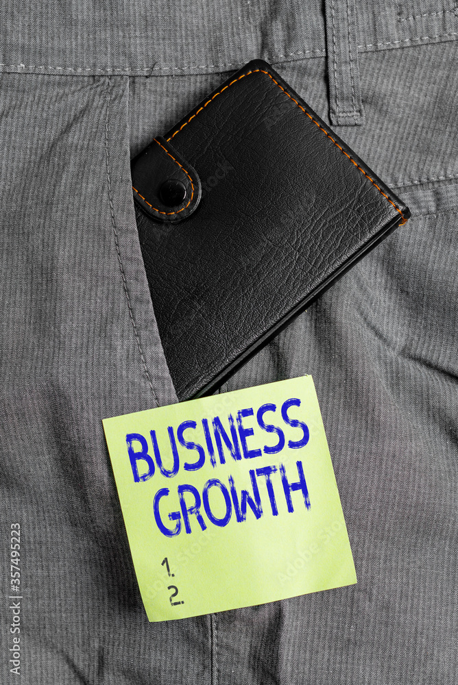 Aufkleber writing note showing business growth. business concept for a longterm stage where enterprise qualifi