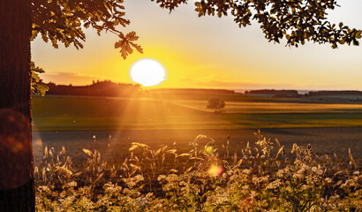 Country Sonnenuntergang / Sonnenaufgang in Deutschland, Ackerbau, Landschaft