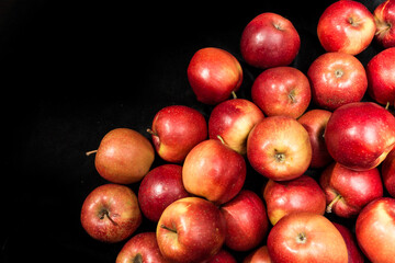 tas de pomme à manger