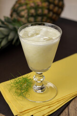 refreshing pineapple juice with fennel for summer