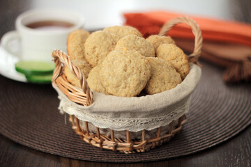 oat cookie for afternoon snack
