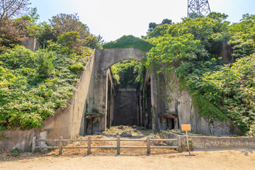 Fototapeta na wymiar 毒ガス貯蔵庫跡　大久野島　広島県竹原市　 Poison gas Remains of storage Okunojima Island Hiroshima Takehara city