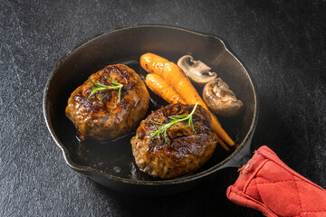ハンバーグステーキ　Homemade hamburger steak 