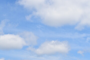 Obraz premium Puszyste chmury