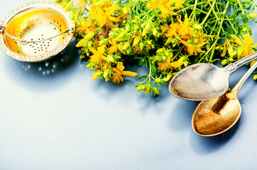 Herbal tea with hypericum