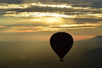 Baloon over Bagan