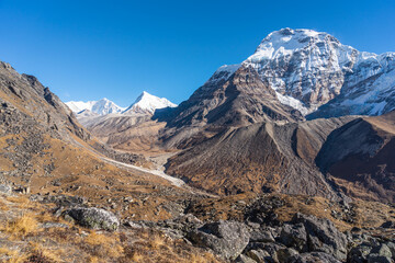 Obraz premium Chamlang mountain peak a long the way to Amphulapcha high mountain pass, Everest region, Himalaya mountains range in Nepal