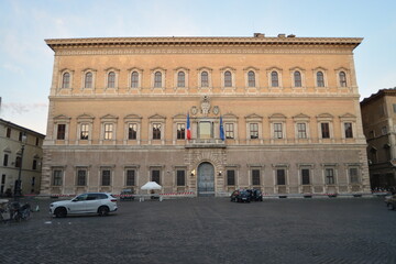 Fototapeta na wymiar Roma Palazzo Farnese