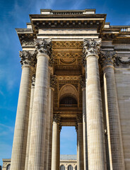 Fototapeta na wymiar Columnas del Panteón de Paris