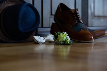 getting ready of the groom