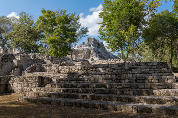 Fototapeta na wymiar the ruins of the ancient mayan city of becan, campeche, mexico