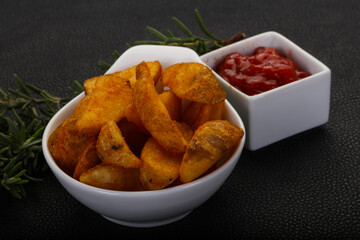 Fried potato slices