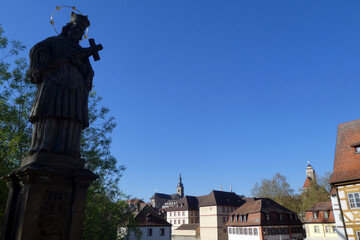Fototapeta na wymiar St Nepomuk auf der oberen Brücke in Bamberg