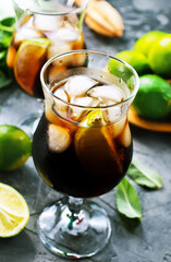 drink with limes
