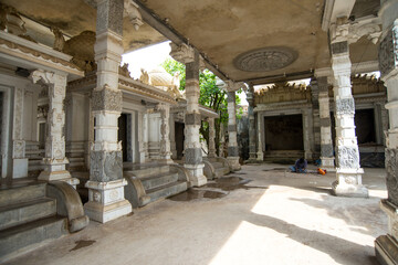 entrée d'une temple hindouiste dans le centre historique de Galle fort au Sri Lanka