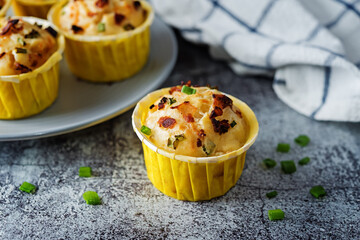 Bacon egg cheese breakfast muffins