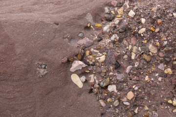 Geological limit between a sandstone and a conglomerate