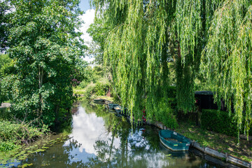 Fototapeta na wymiar Canals in Amiens