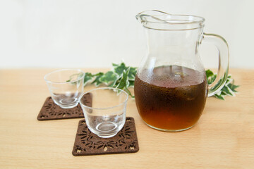 麦茶 夏 氷 テーブル