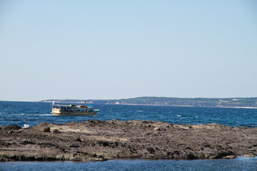 観光船で大海原へ