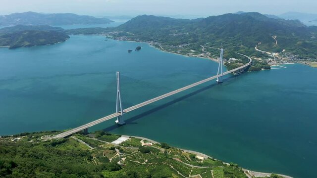 多々羅大橋と瀬戸内海を望む4Kドローン空撮（しまなみ海道）