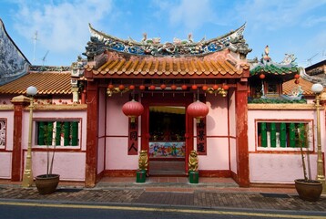 Fototapeta premium entrance of a chinese temple in Malacca, Malaysia
