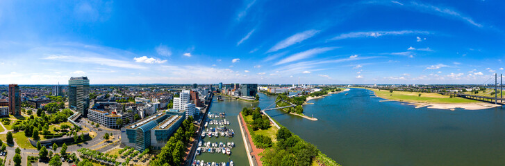 Fototapeta premium Medienhafen in Düsseldorf