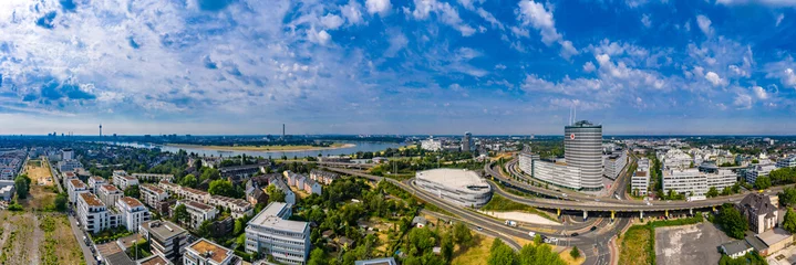 Industriegebiet in Düsseldorf © shokokoart