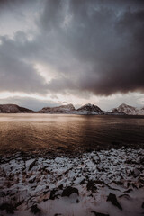 Norwegen Lofoten - Haukland Beach im Winter