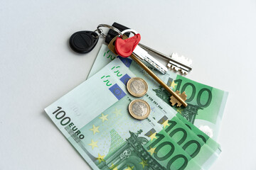 The keys to the new apartment are on Euro money, the concept of a mortgage or payment