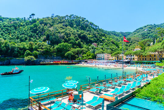 Bay of Paraggi in Santa Margherita Ligure with paradise white beach, close to Portofino. Mediterranean sea of Italy.